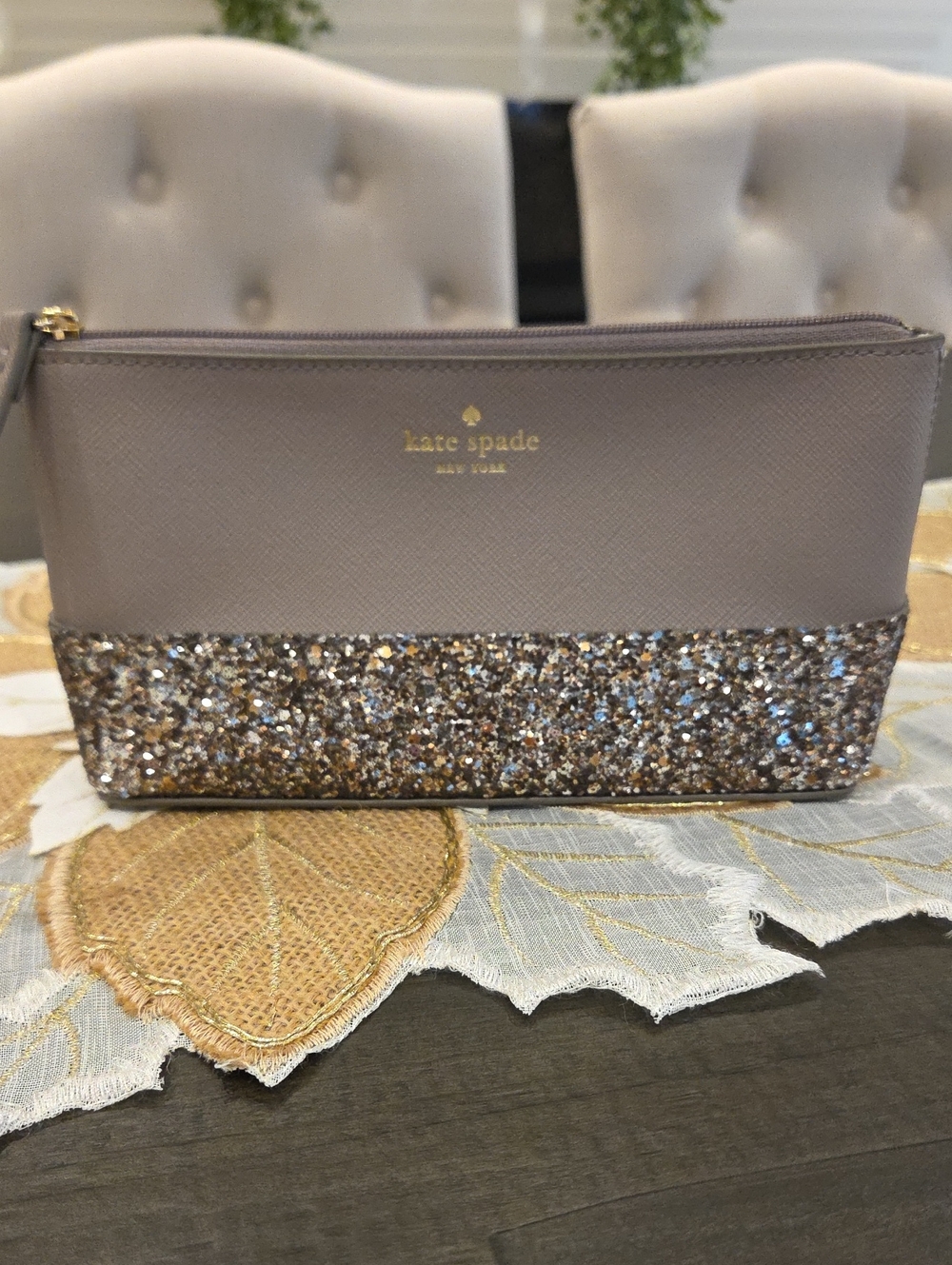 NWOT Kate Spade Greta Court Shiloh  with  Glitter Accent